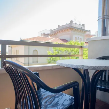 Carducci Apartment *